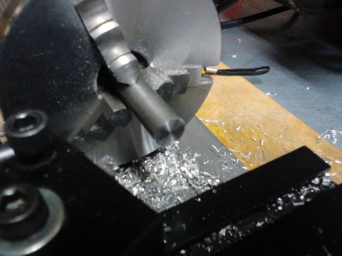 Facing a steel rod